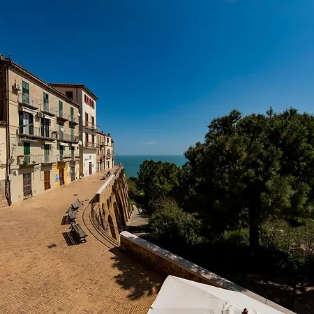 شقة Guesthost - Vasto Vibes - Centro Storico فاستو