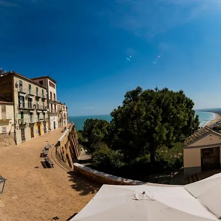 Guesthost - Vasto Vibes - Centro Storico فاستو